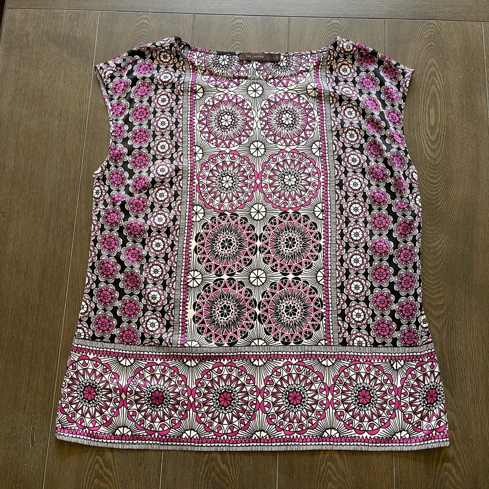 Limited Woman’s Blouse.  Size Large